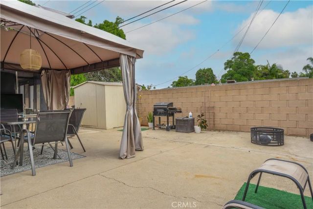 2333 S Shelton Street, Santa Ana, CA 92707
