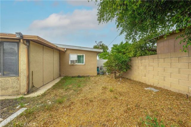 2333 S Shelton Street, Santa Ana, CA 92707