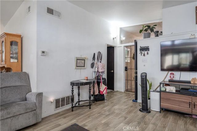 2333 S Shelton Street, Santa Ana, CA 92707