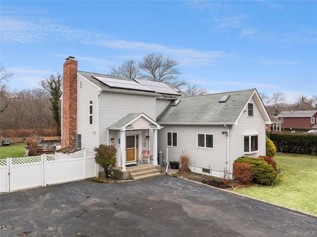 147 Brookside Avenue, North Babylon, NY 11703