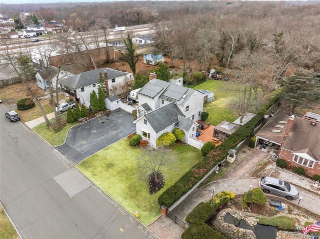 147 Brookside Avenue, North Babylon, NY 11703
