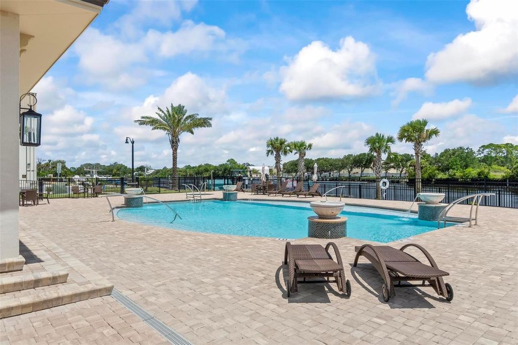 Image 7 of property listing at 6 DEL PALMA DRIVE, Palm Coast, FL 32137