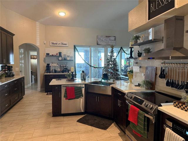 4528 RIVER CLOSE BOULEVARD, Valrico, FL 33596