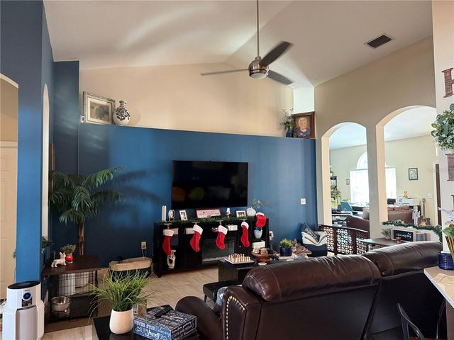 4528 RIVER CLOSE BOULEVARD, Valrico, FL 33596