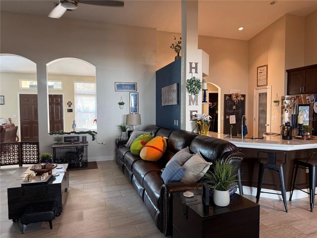 4528 RIVER CLOSE BOULEVARD, Valrico, FL 33596