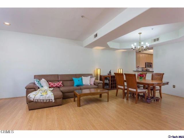 2469 Montrose Avenue E, Montrose, CA 91020