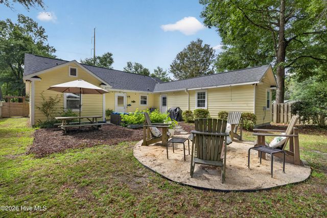 418 Dogwood Lane, Wilmington, NC 28409