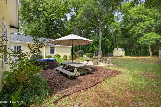 418 Dogwood Lane, Wilmington, NC 28409