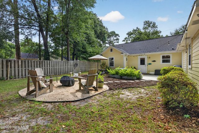 418 Dogwood Lane, Wilmington, NC 28409