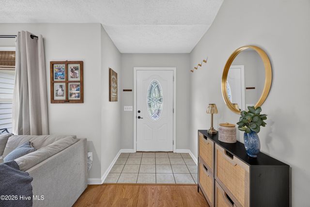 418 Dogwood Lane, Wilmington, NC 28409