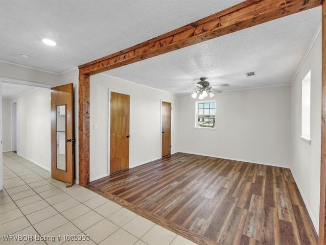 21703 Smokey Lane, Howe, OK 74940