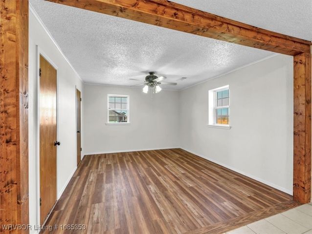 21703 Smokey Lane, Howe, OK 74940