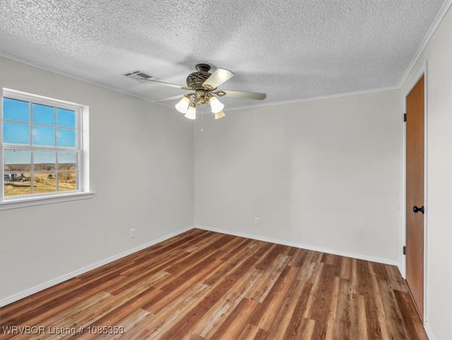 21703 Smokey Lane, Howe, OK 74940