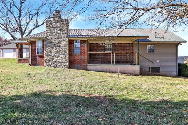 21703 Smokey Lane, Howe, OK 74940