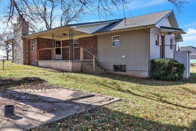 21703 Smokey Lane, Howe, OK 74940