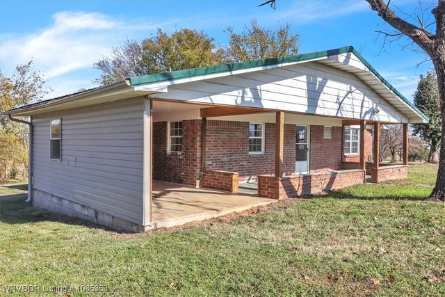21703 Smokey Lane, Howe, OK 74940