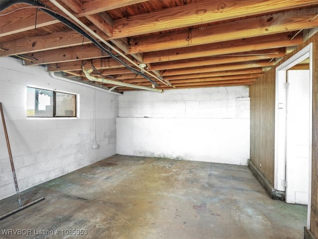 21703 Smokey Lane, Howe, OK 74940