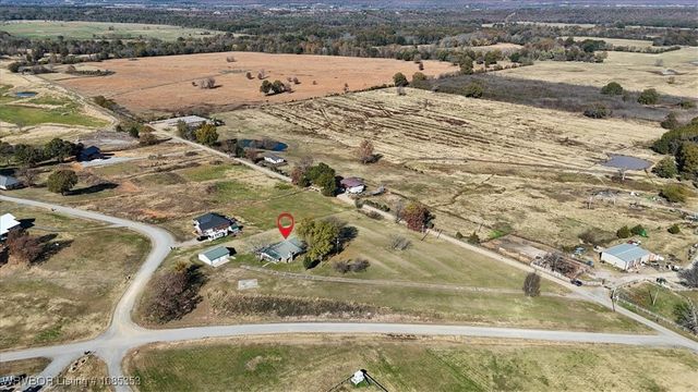 21703 Smokey Lane, Howe, OK 74940