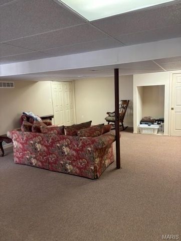 4925 Lowndes Drive, Mehlville, MO 63129