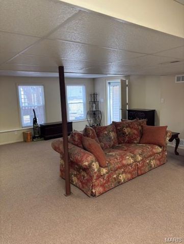 4925 Lowndes Drive, Mehlville, MO 63129