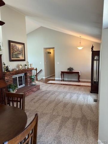 4925 Lowndes Drive, Mehlville, MO 63129