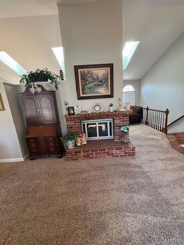 4925 Lowndes Drive, Mehlville, MO 63129