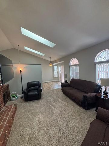 4925 Lowndes Drive, Mehlville, MO 63129