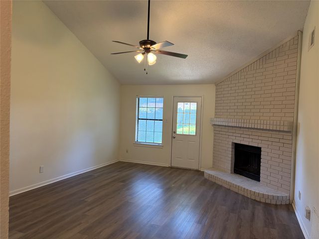 112 Cinnamon Lane, Euless, TX 76039