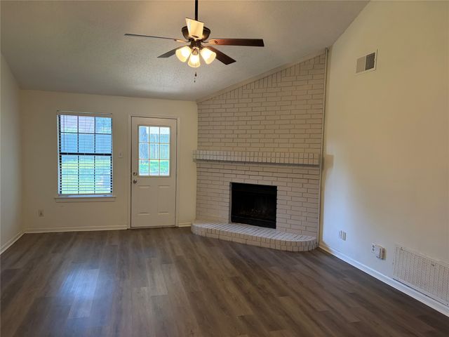 112 Cinnamon Lane, Euless, TX 76039