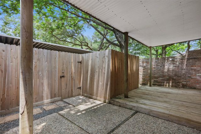857 Wax Myrtle Lane 4, Houston, TX 77079