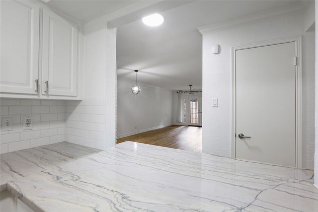 857 Wax Myrtle Lane 4, Houston, TX 77079