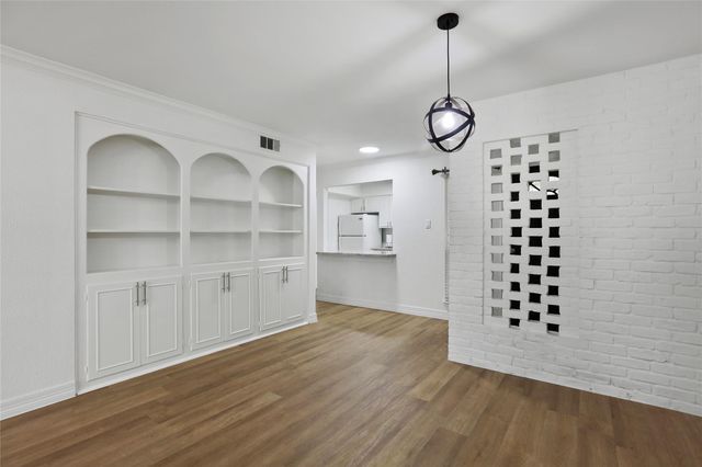 857 Wax Myrtle Lane 4, Houston, TX 77079