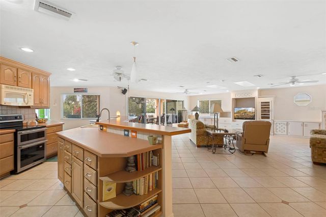 33 CUNNINGHAM DRIVE, New Smyrna Beach, FL 32168