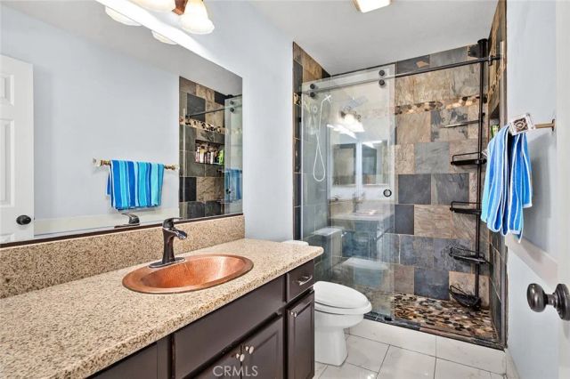 3231 Hannover, Corona, CA 92882