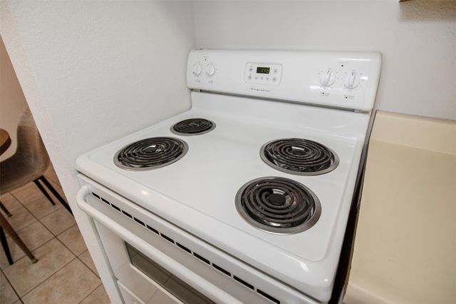 18511 Egret Bay Boulevard 504, Webster, TX 77058