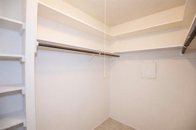 18511 Egret Bay Boulevard 504, Webster, TX 77058