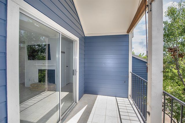 18511 Egret Bay Boulevard 504, Webster, TX 77058