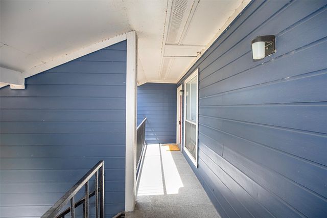 18511 Egret Bay Boulevard 504, Webster, TX 77058