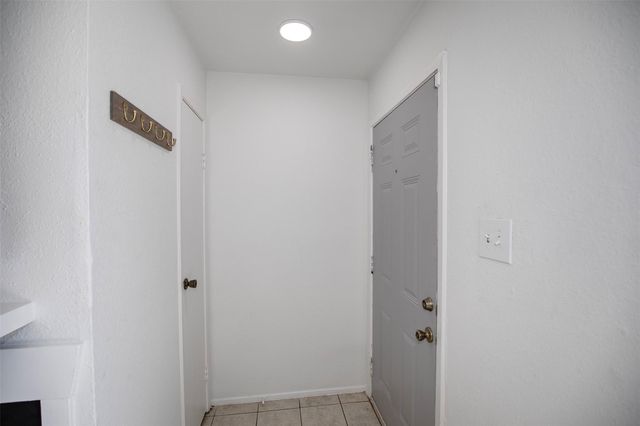 18511 Egret Bay Boulevard 504, Webster, TX 77058