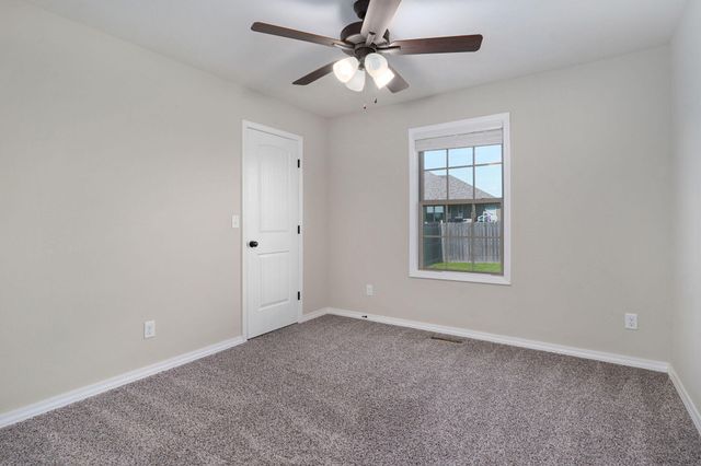 664 N Montego Street, Nixa, MO 65714