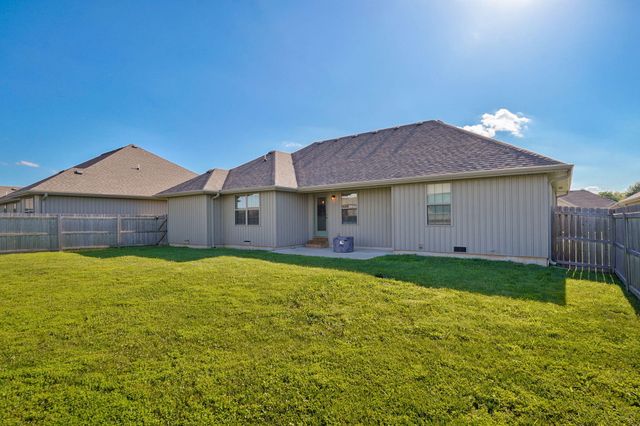 664 N Montego Street, Nixa, MO 65714