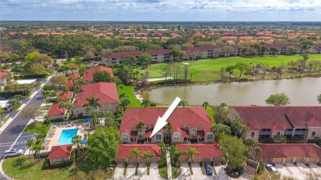 2880 Cypress Trace CIR 202, Naples, FL 34119