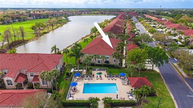 2880 Cypress Trace CIR 202, Naples, FL 34119