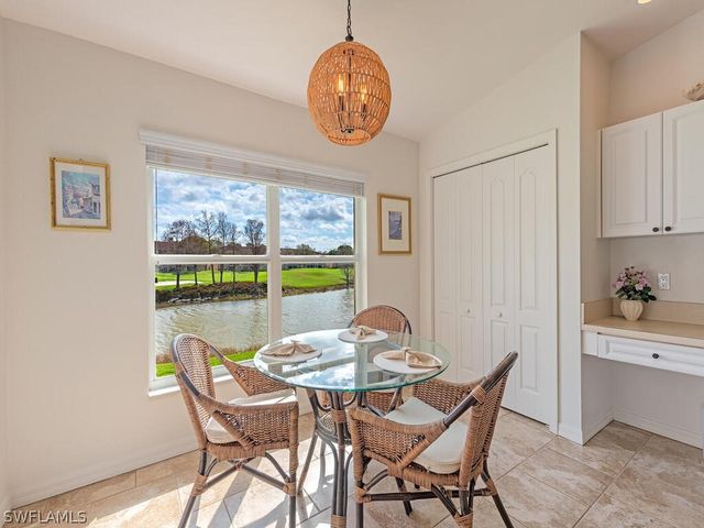 2880 Cypress Trace CIR 202, Naples, FL 34119