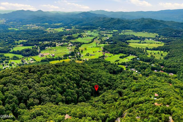 3770 Ravens Den Way, Sevierville, TN 37862