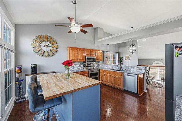 10620 Rowland Avenue, Kansas City, KS 66109