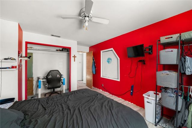 1077 N La Cadena, Colton, CA 92324