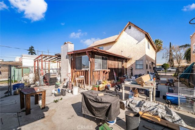 1077 N La Cadena, Colton, CA 92324