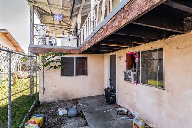 1077 N La Cadena, Colton, CA 92324