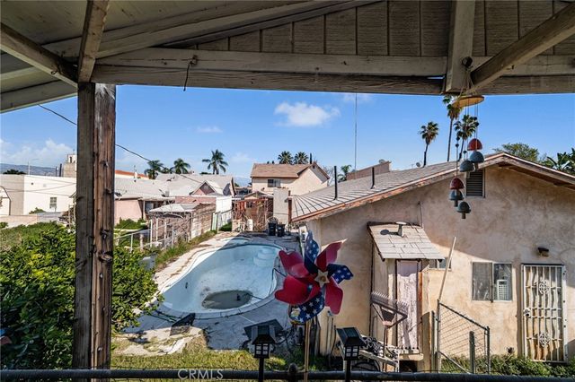 1077 N La Cadena, Colton, CA 92324